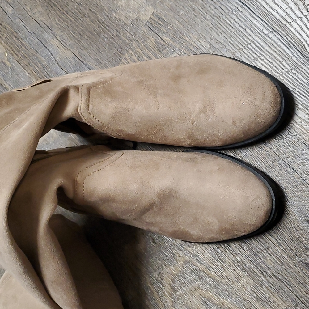 Dolce Vita Over the knee Boot in style Neely light beige